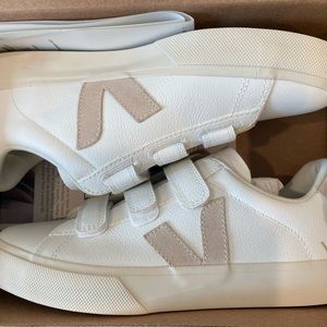 Veja Recife Sneakers BRAND NEW! Never worn. Original box.